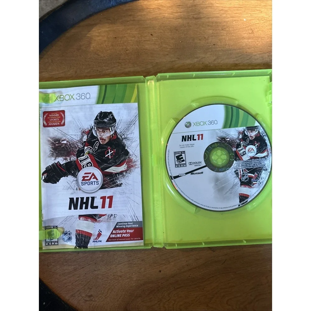 NHL 11 XBOX 360 EA Sports Hockey Game Complete Dolby Digital Super Fun